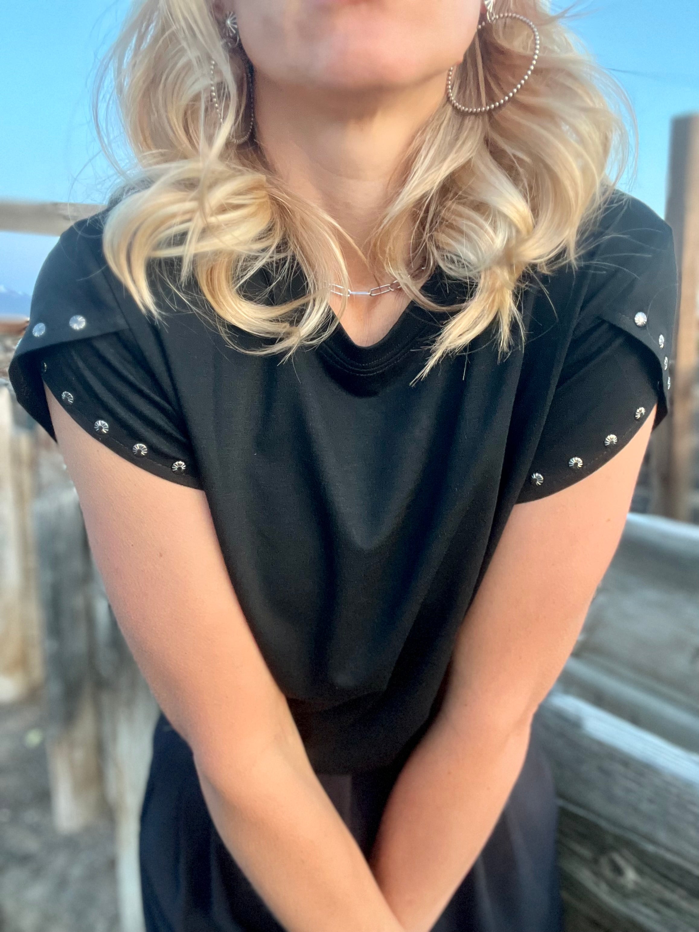 Concho Bolo Black Tee