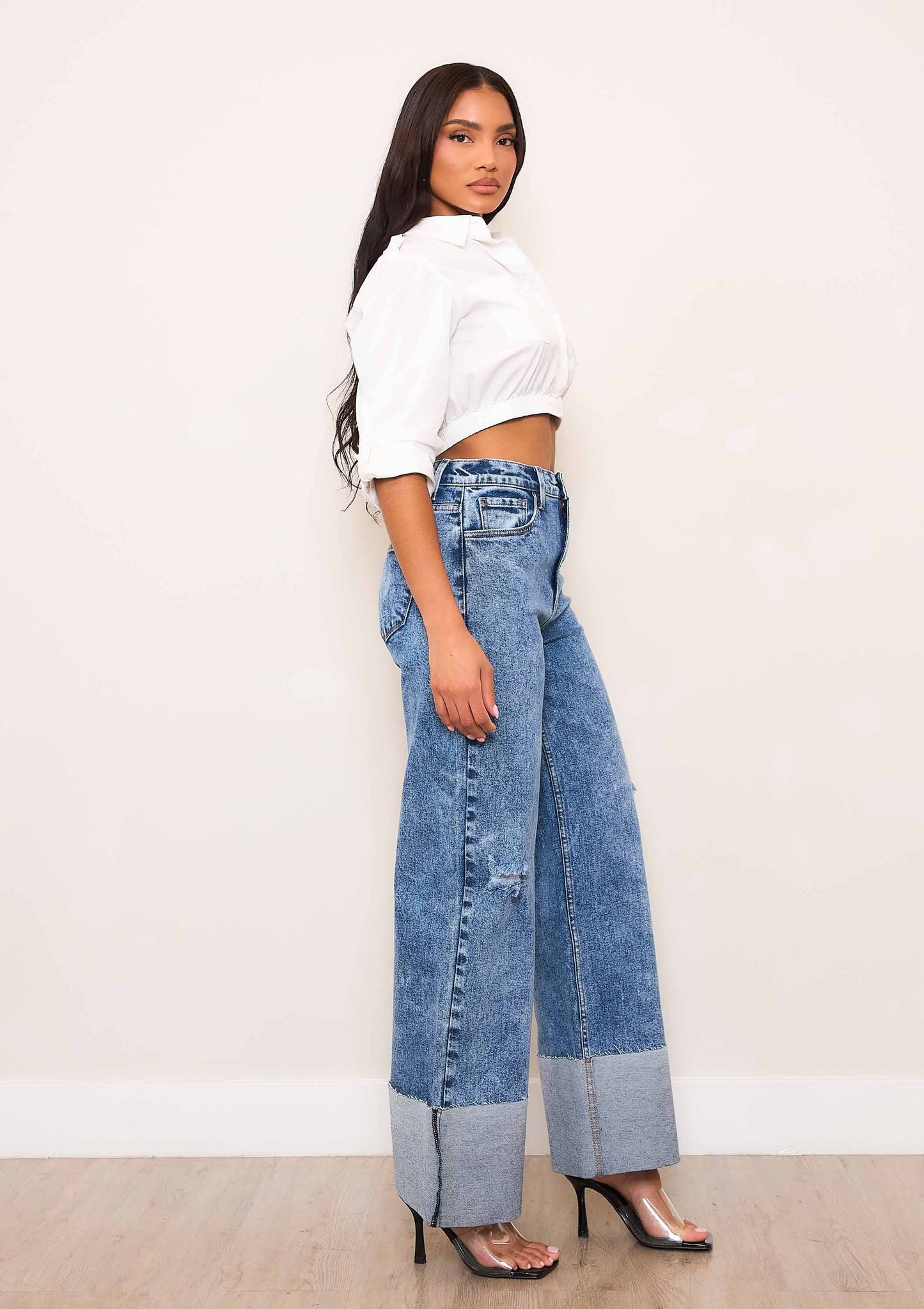 HIGH WAISTED WIDE LEG JEANS IN VINTAGE TINTED WASH