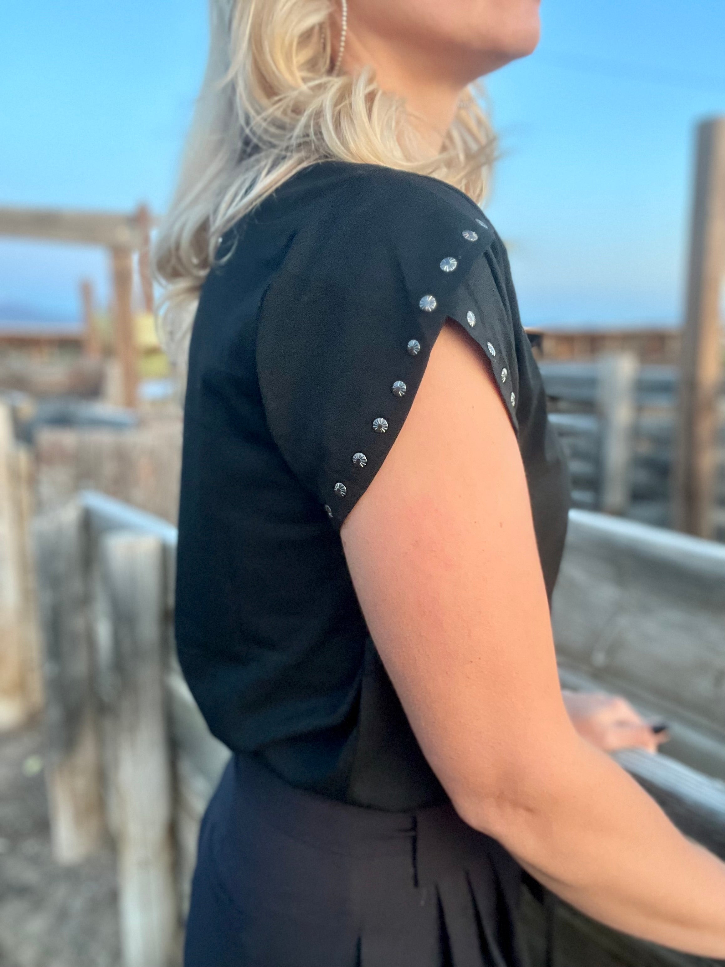 Concho Bolo Black Tee
