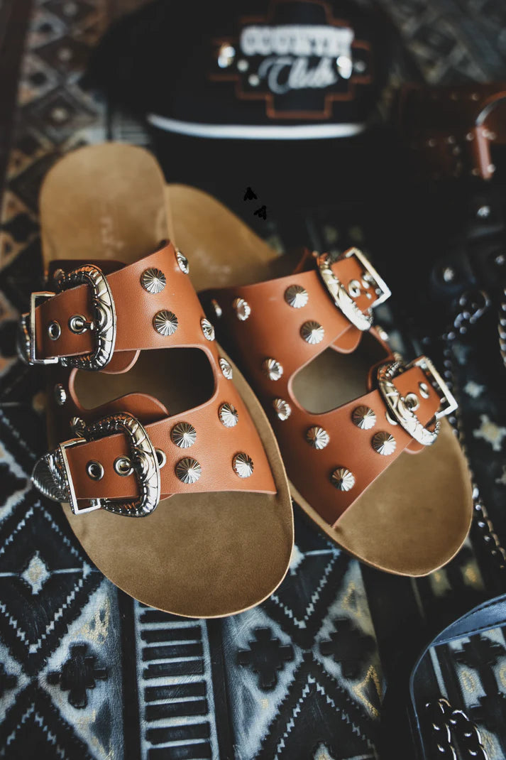 Buckle Downs Western Studded Slides — Saddle